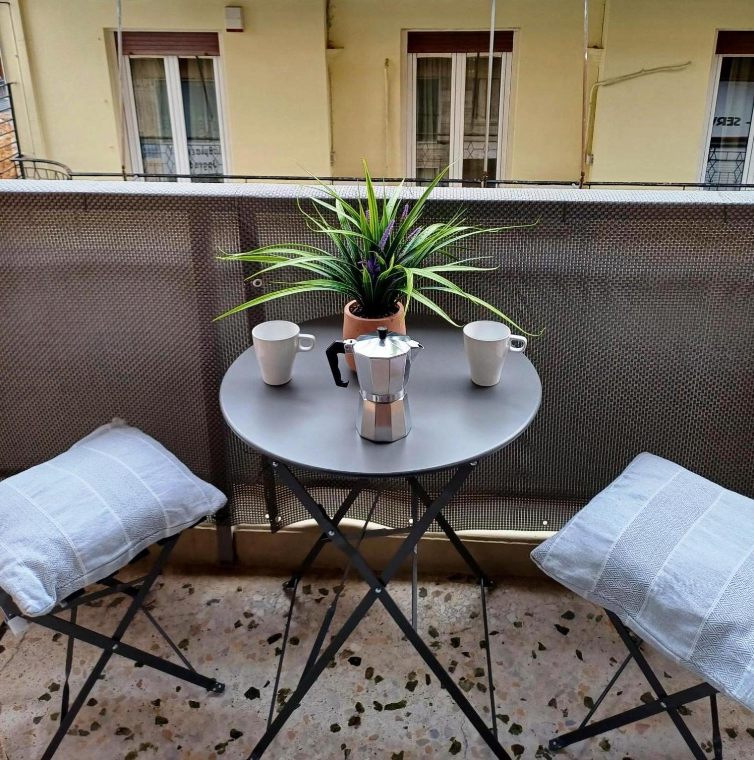 Lovely For 2 Ppl In Appartement Athènes